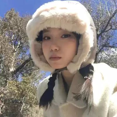 靳高妍